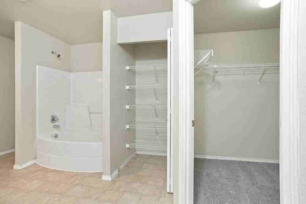 21611 Se 298th Pl #NA - Photo 2 of 13