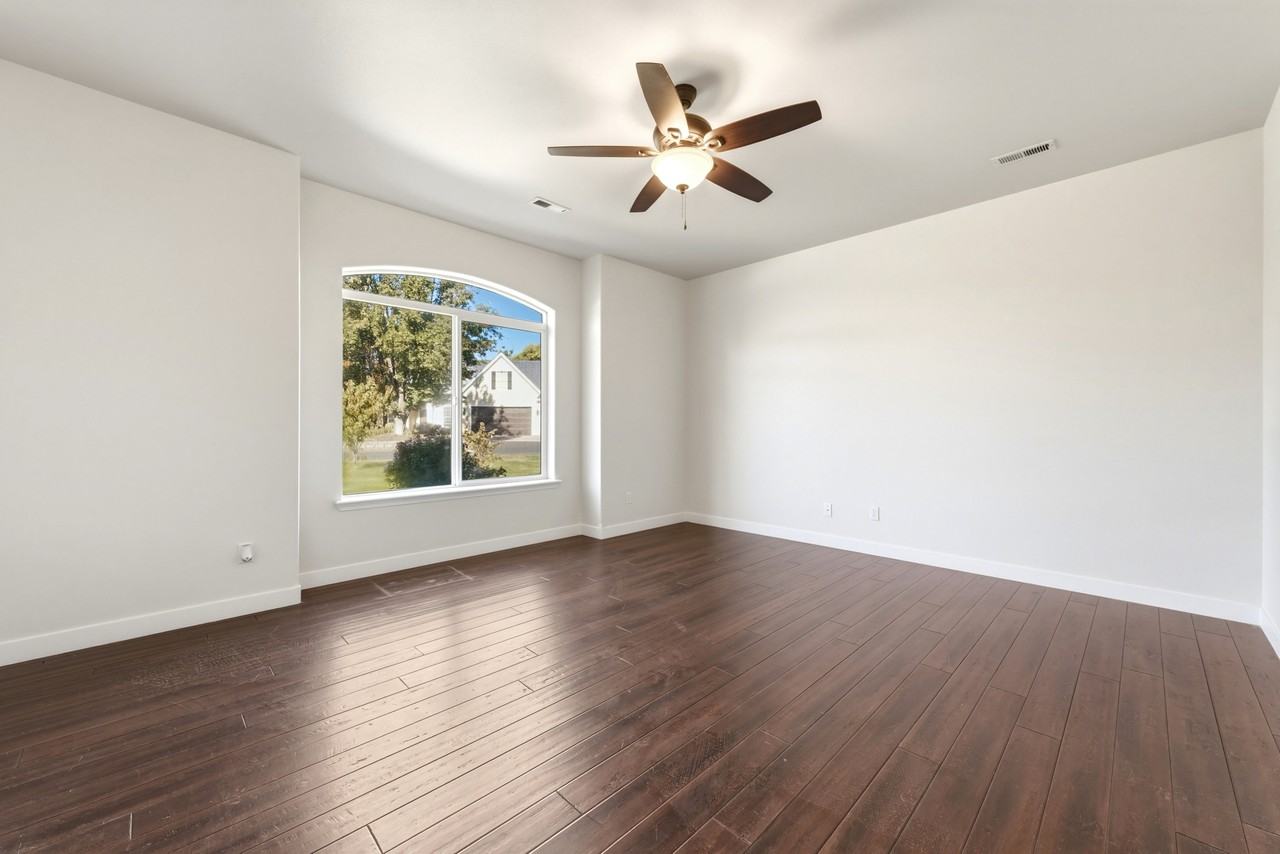 18 Sterling Ln #NA - Photo 2 of 27
