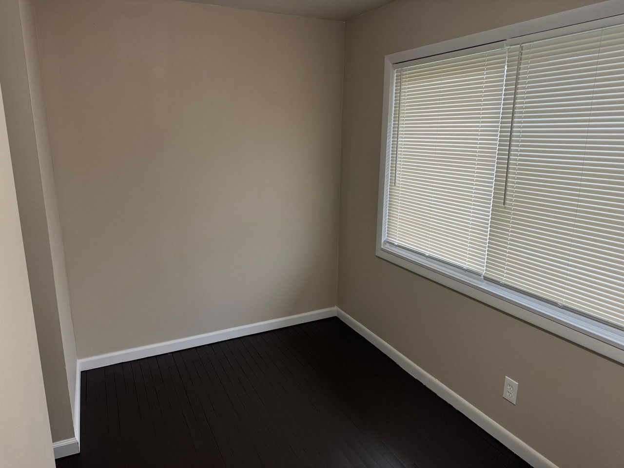 1614 N Yellow Springs St #106 - Photo 3 of 11