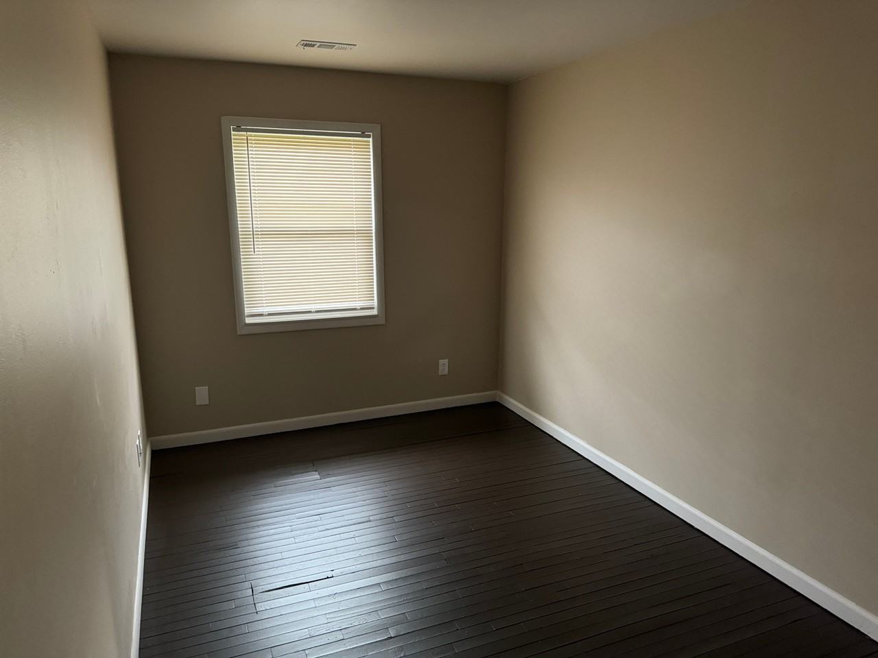 1614 N Yellow Springs St #106 - Photo 6 of 11