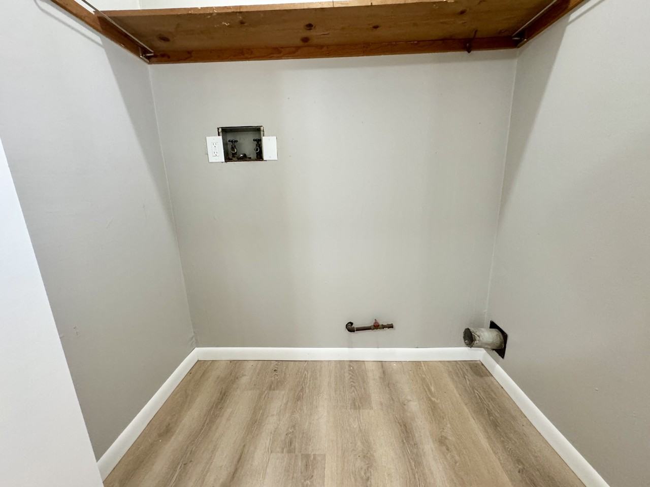 1241 Broad Ave Nw #1241 - Photo 2 of 11