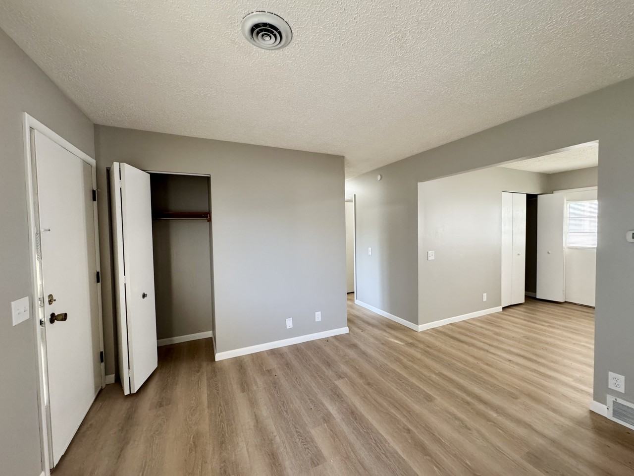 1241 Broad Ave Nw #1241 - Photo 3 of 11