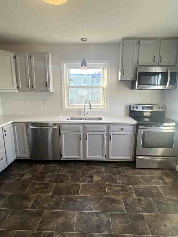 8 Christine Rd #NA - Photo 4 of 31