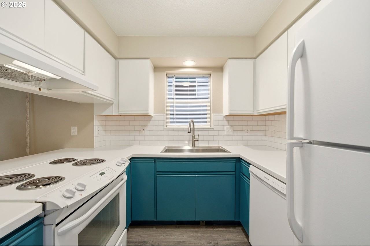622 Nw Hill St #NA - Photo 4 of 19