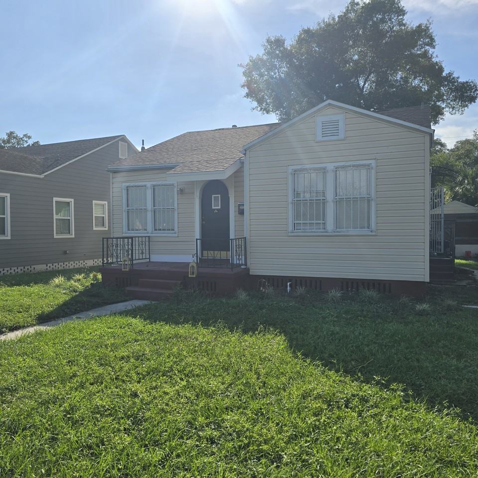3404 N Avon Ave #NA