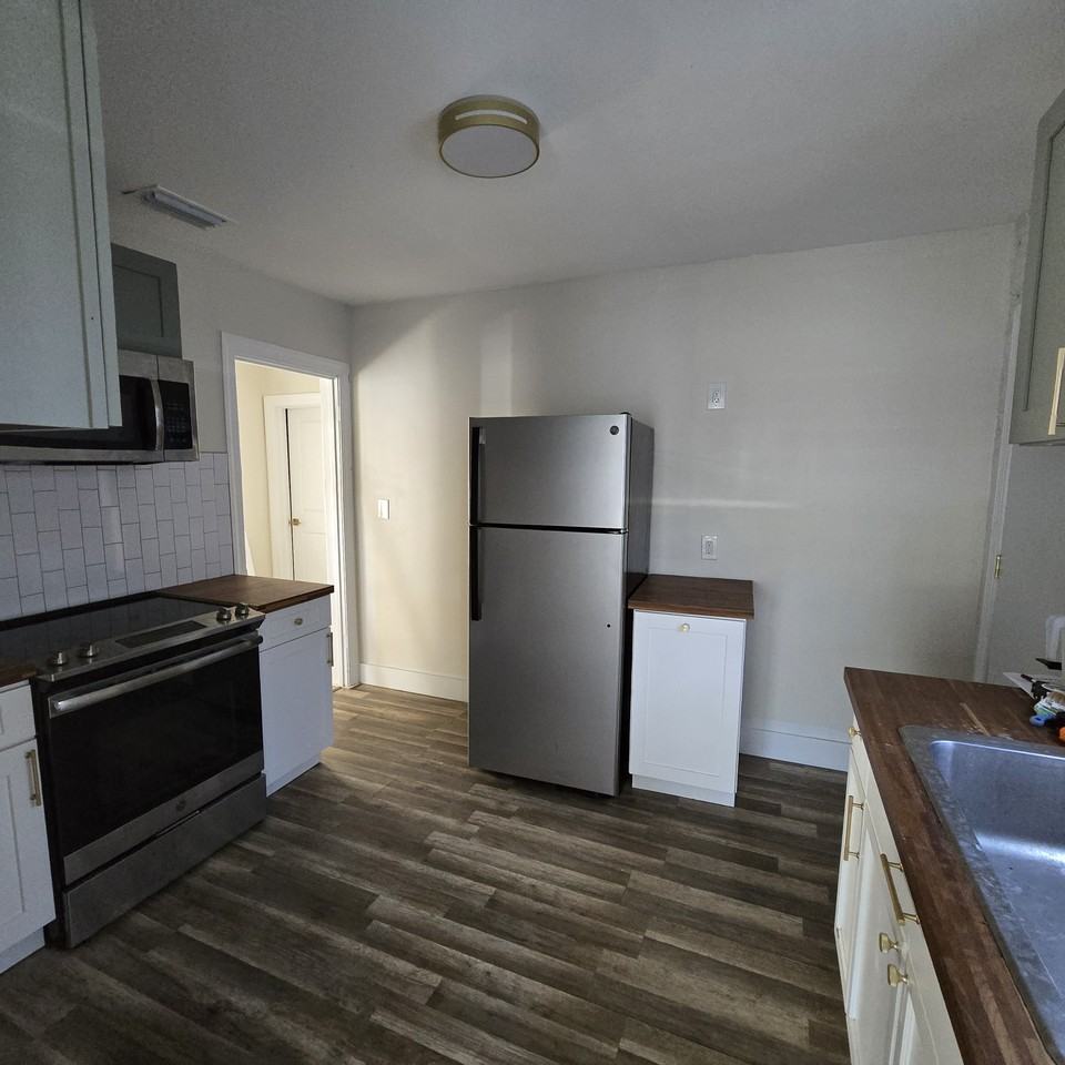 3404 N Avon Ave #NA - Photo 6 of 8