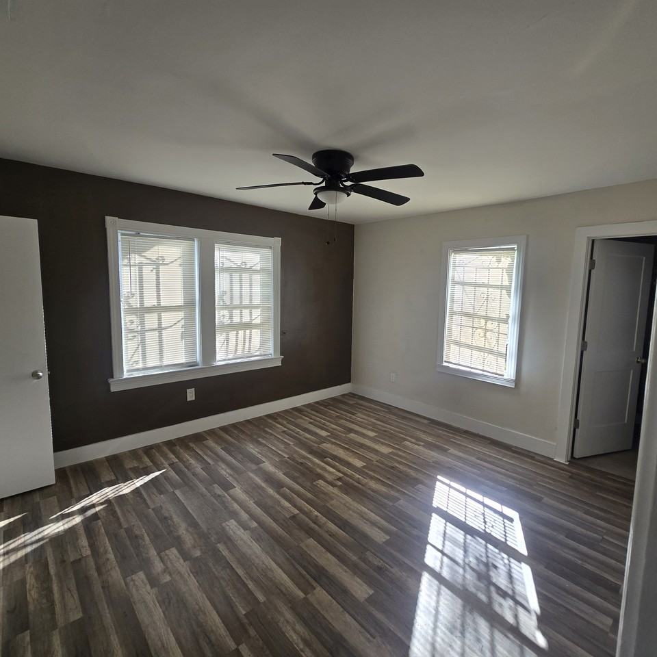 3404 N Avon Ave #NA - Photo 7 of 8