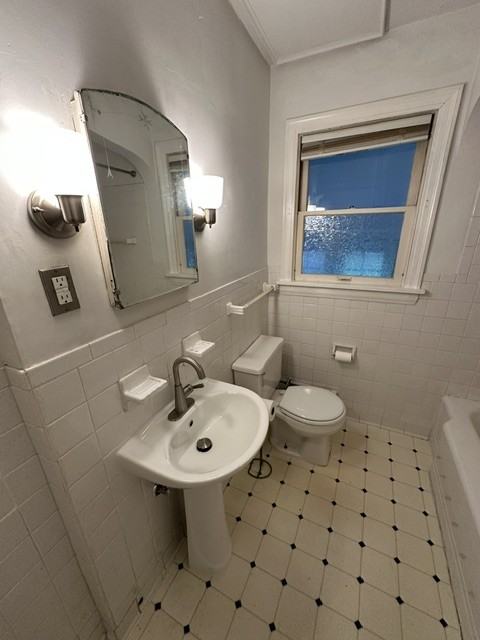 565 N Main St #1stFL - Photo 4 of 10