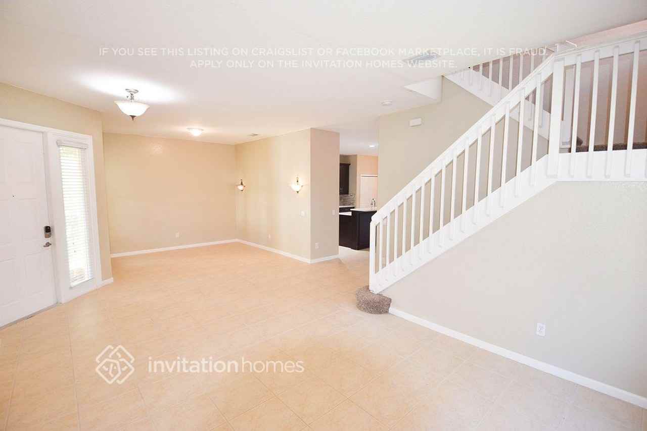 5535 Wishing Star Ln - Photo 3 of 12