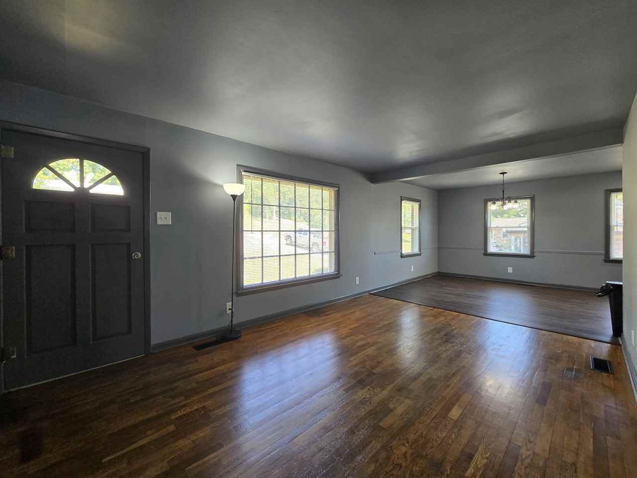 404 N College St #1 - Photo 2 of 10