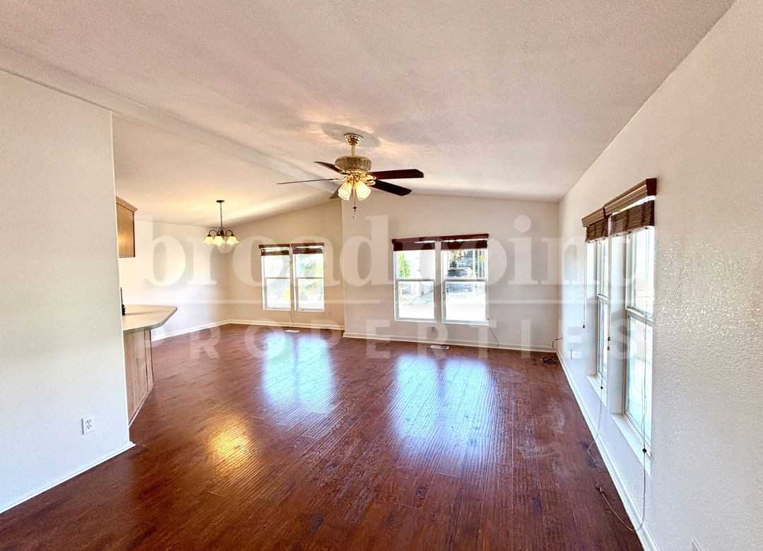 525 W El Norte Pkwy #202 - Photo 3 of 17