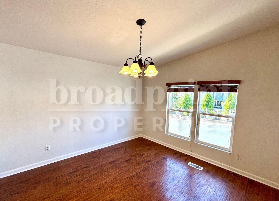 525 W El Norte Pkwy #202 - Photo 5 of 17