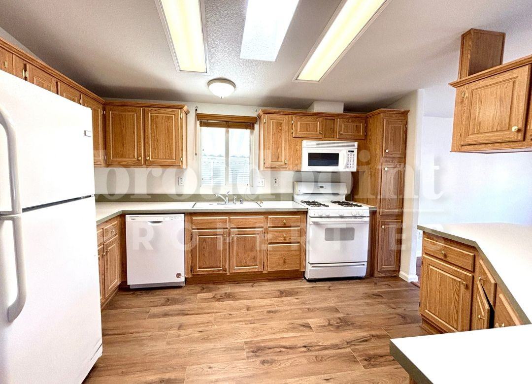 525 W El Norte Pkwy #202 - Photo 7 of 17