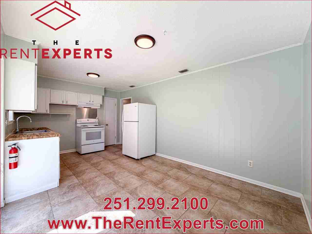 3807 Hilton Dr #1 - Photo 4 of 16