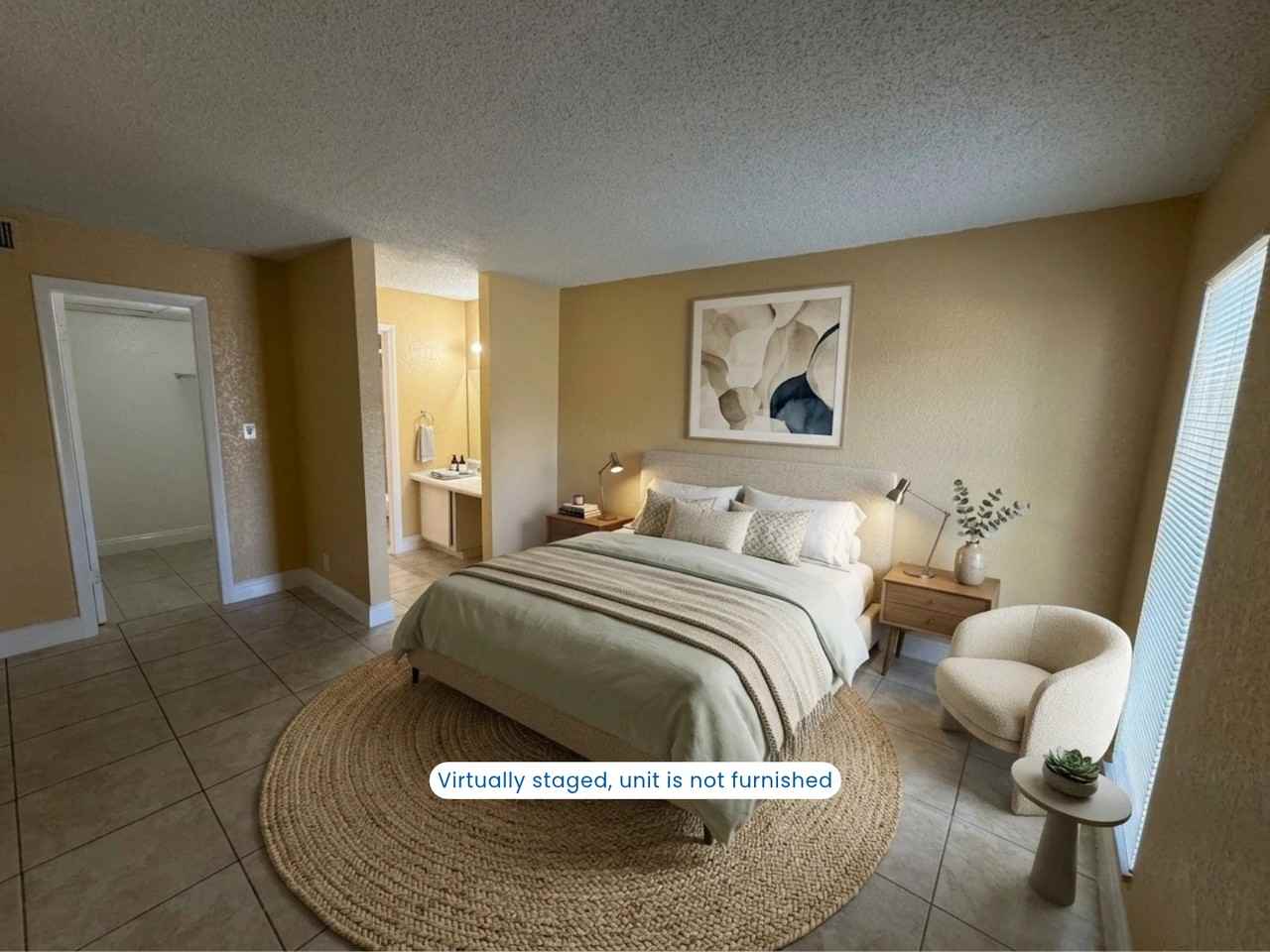 4467 Treehouse Ln Apt 13c #13C - Photo 3 of 15