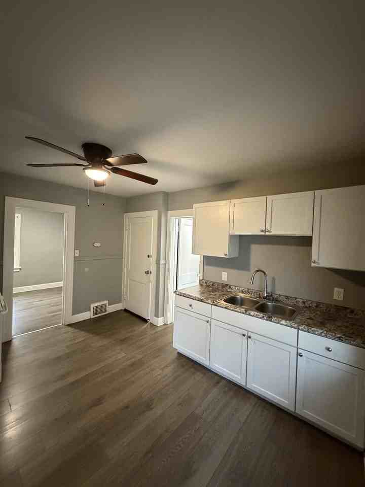 4911 E 108th St - Photo 7 of 23