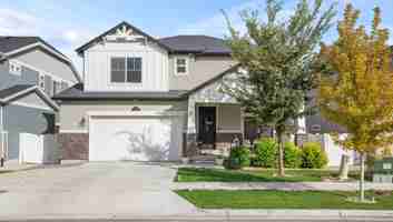featured image of 348 East Hayes Well Lane #1