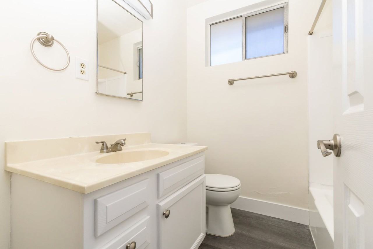 La Casa Blanca - Photo 6 of 16