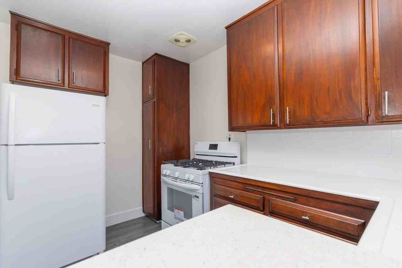 La Casa Blanca - Photo 4 of 16