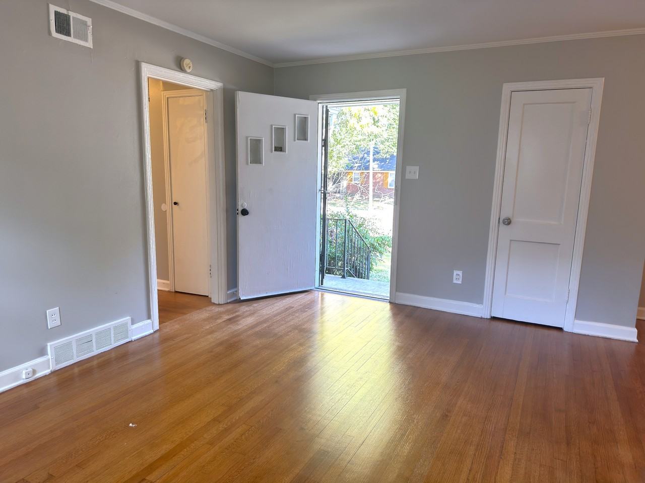 1037 N Perkins Rd #1 - Photo 6 of 14