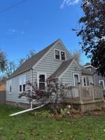 featured image of 328 Oak St #1