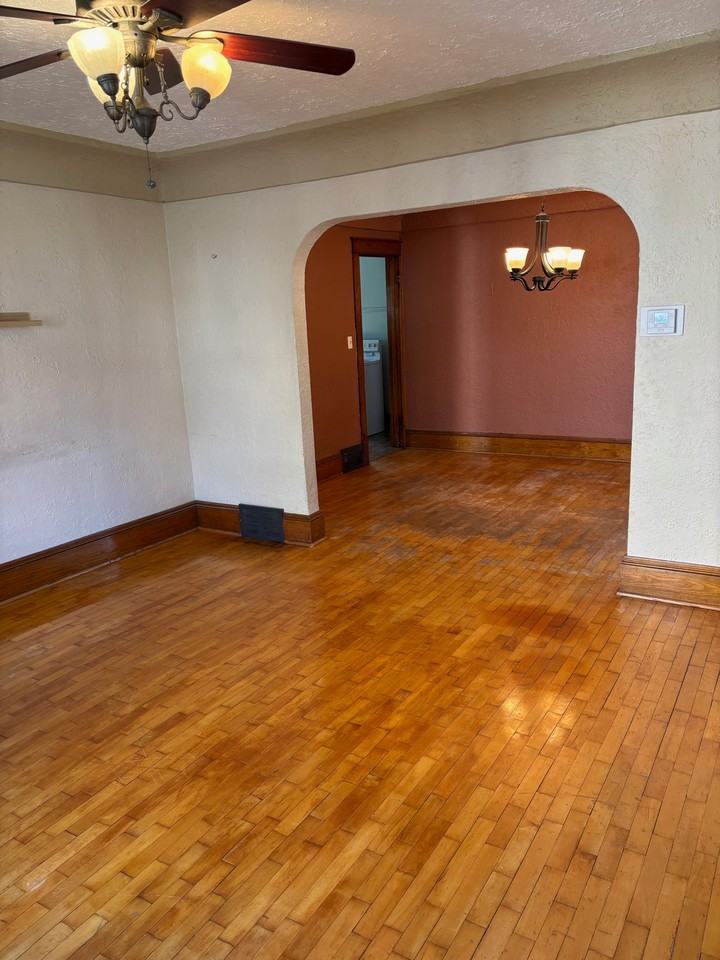 328 Oak St #1 - Photo 3 of 43