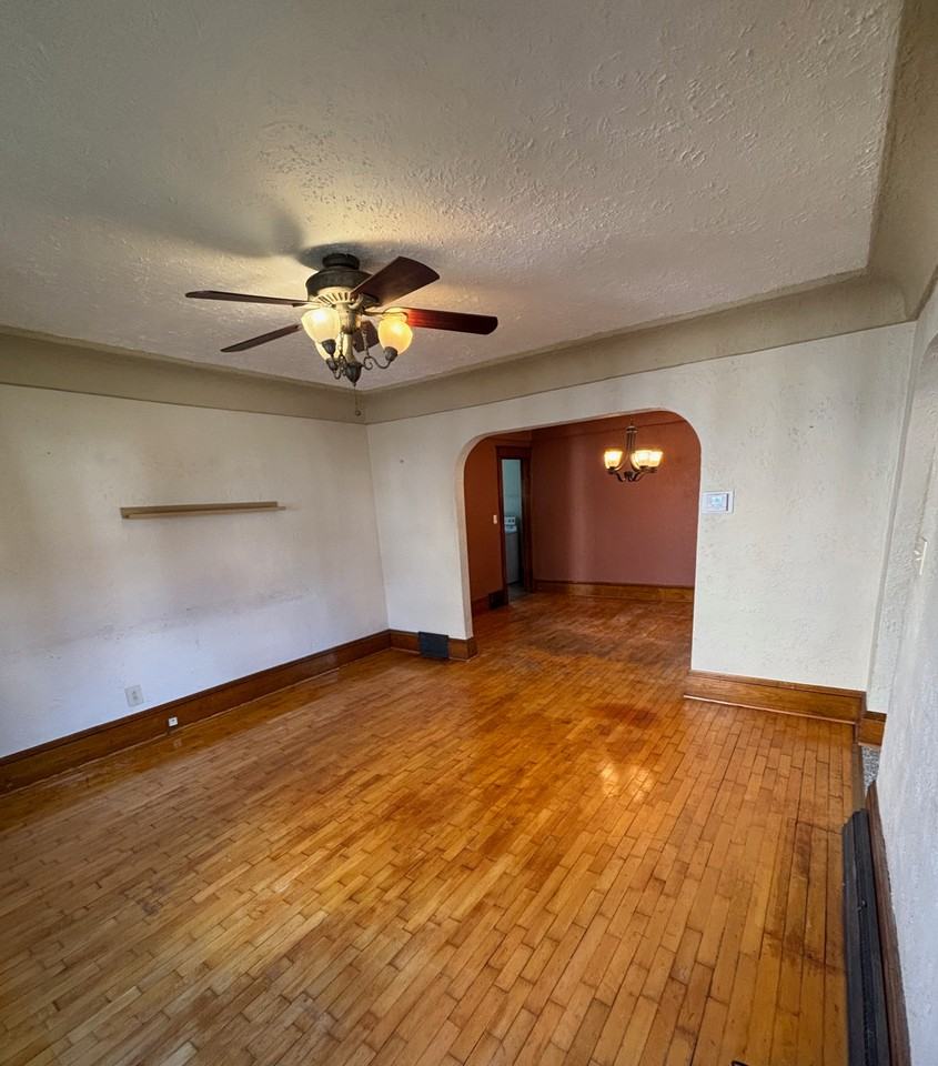 328 Oak St #1 - Photo 6 of 43