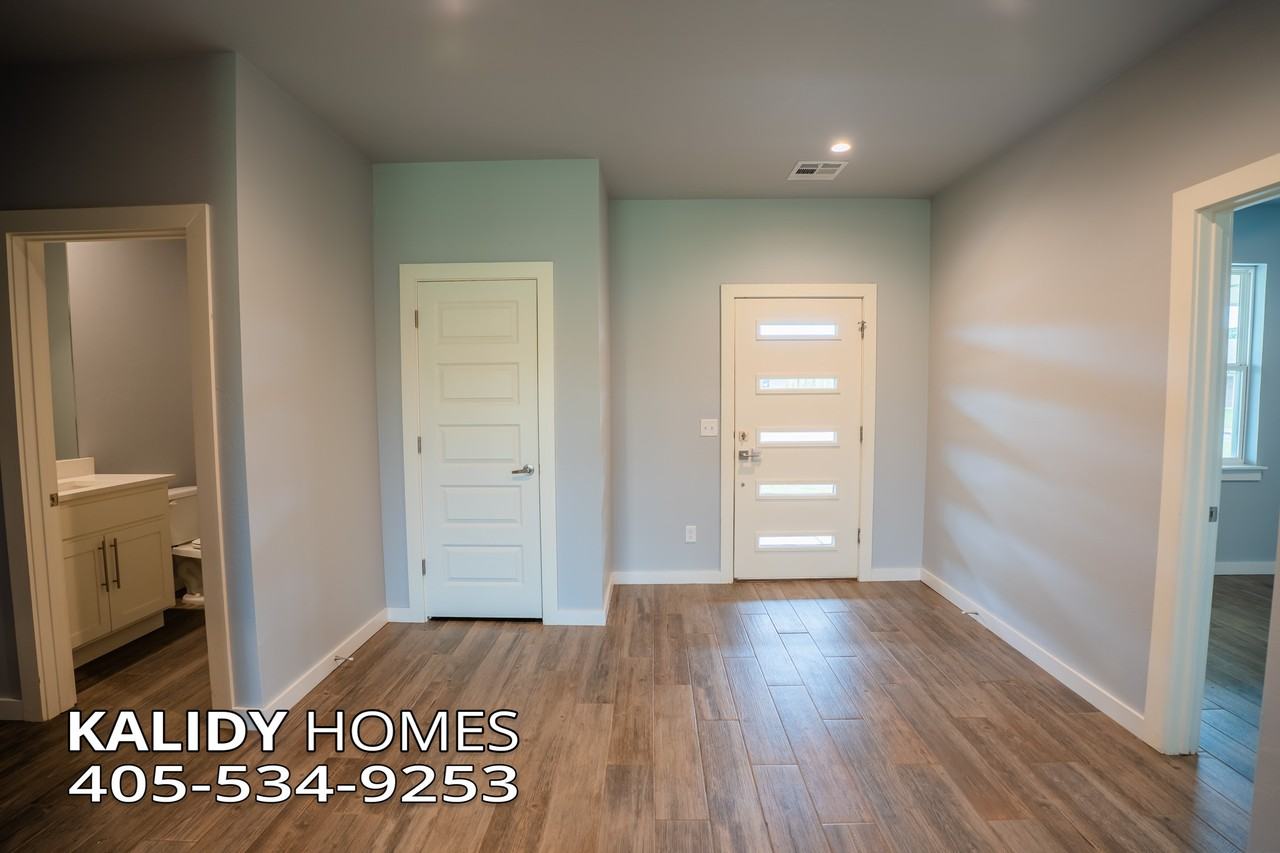 211 Olde Mill Ct #1 - Photo 3 of 27