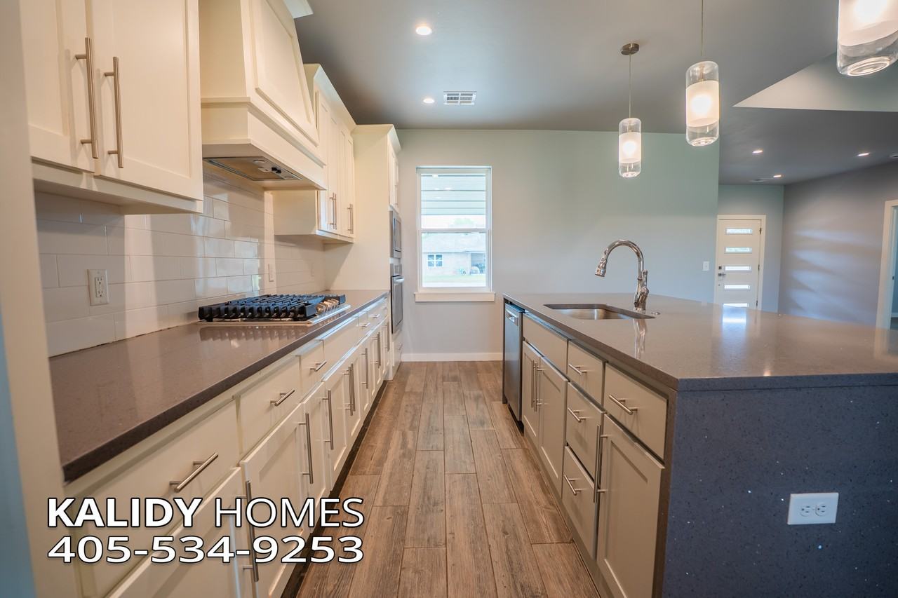 211 Olde Mill Ct #1 - Photo 7 of 27