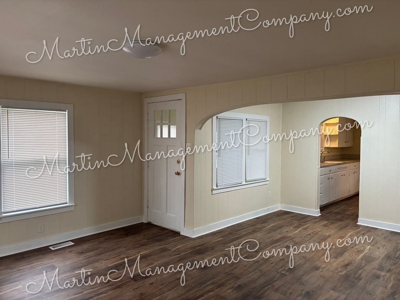 405 E Jackson St #1 - Photo 6 of 14