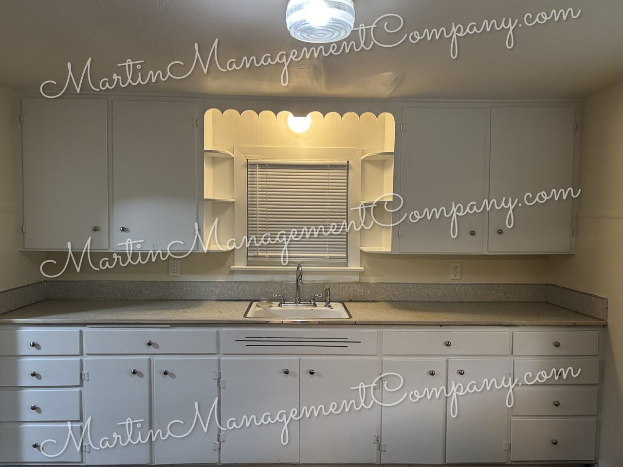 405 E Jackson St #1 - Photo 7 of 14