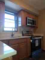 featured image of 943 E 5th St