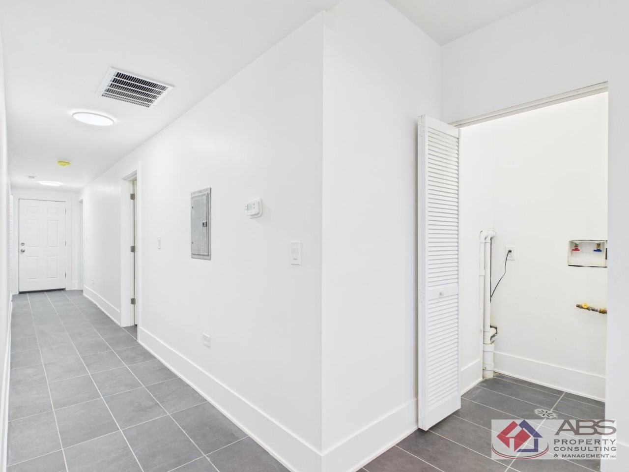 398 W Lincoln Hwy - Photo 7 of 10