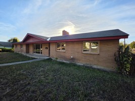 featured image of 595 N Elm St #1