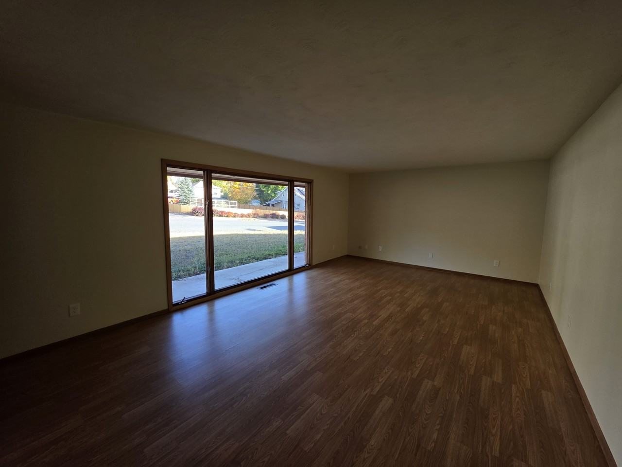 595 N Elm St #1 - Photo 4 of 15