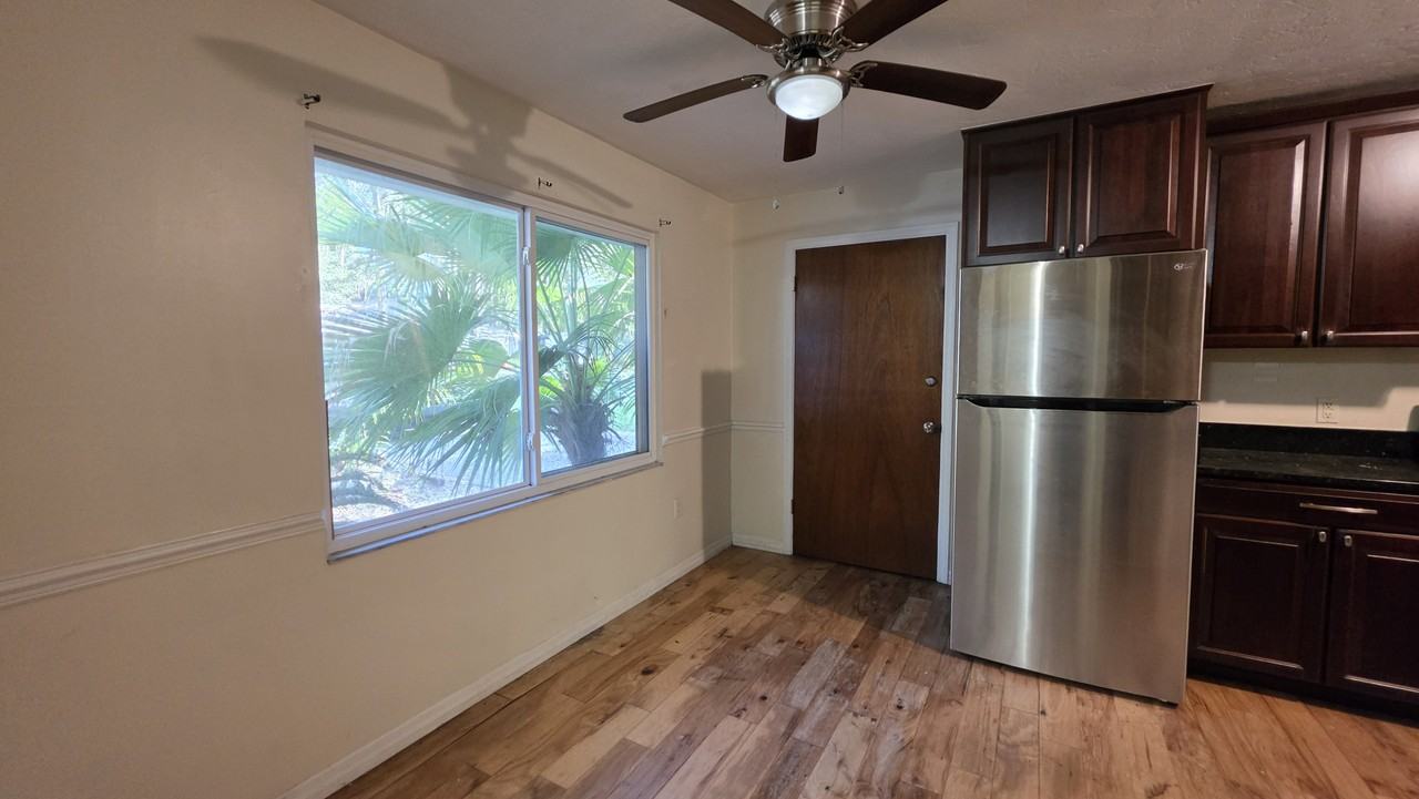 7325 Sw 22nd Pl #1 - Photo 4 of 21