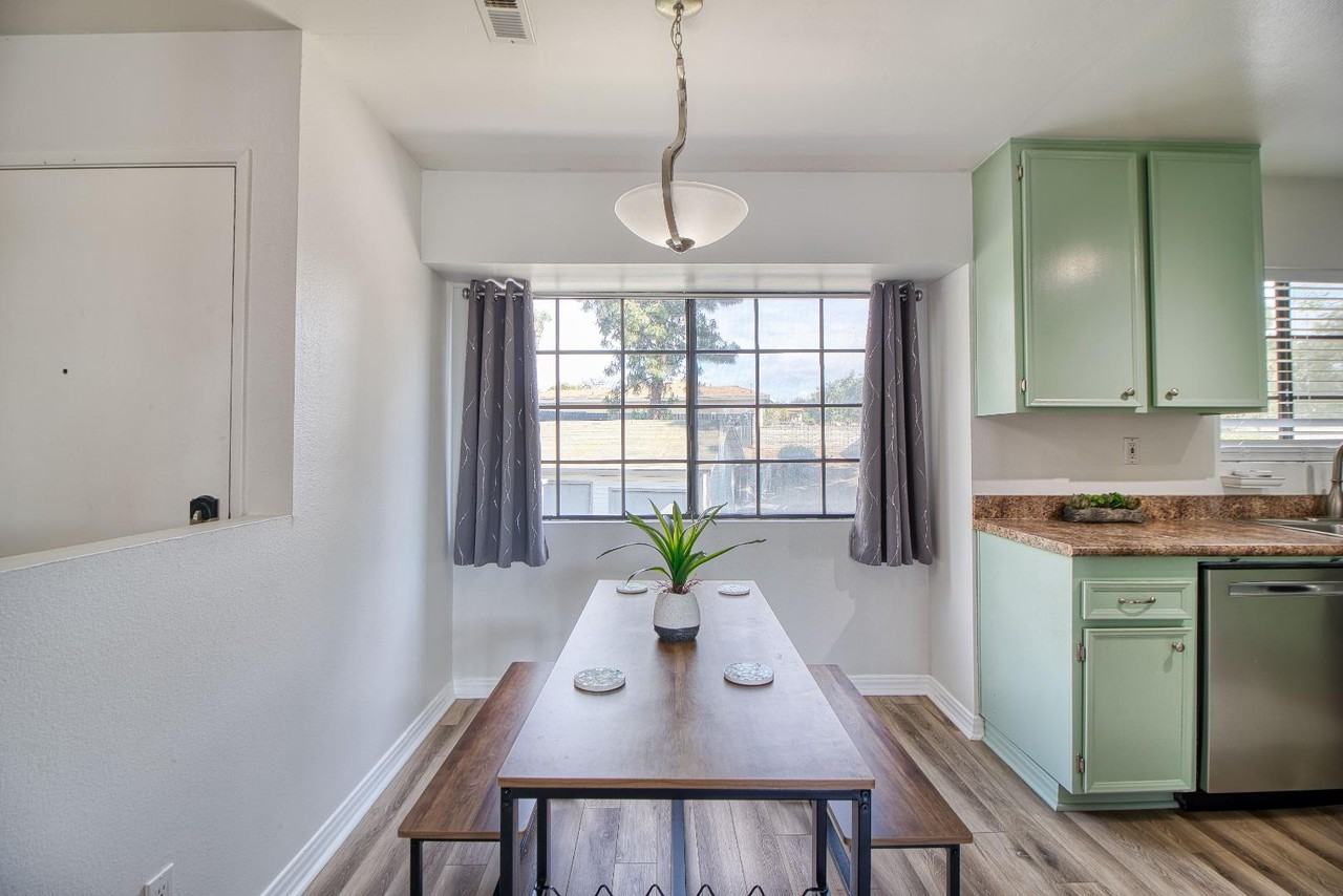 215 Camlau Dr Unit B - Photo 6 of 11