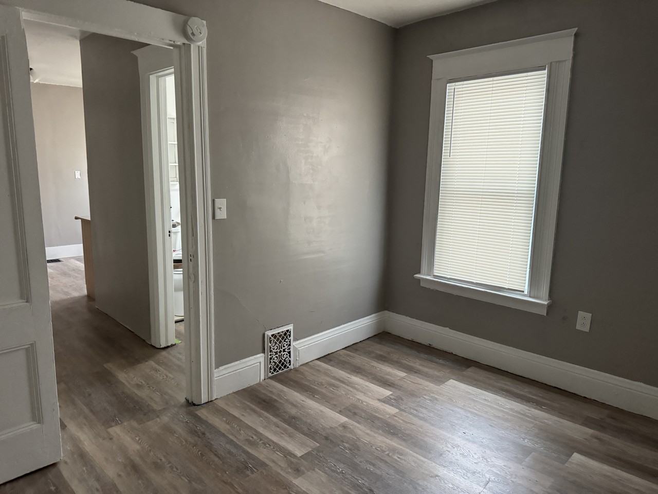 215-217 Emerson Street - 215 UP #215UP - Photo 6 of 6