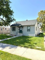 featured image of 215 S Juniper St