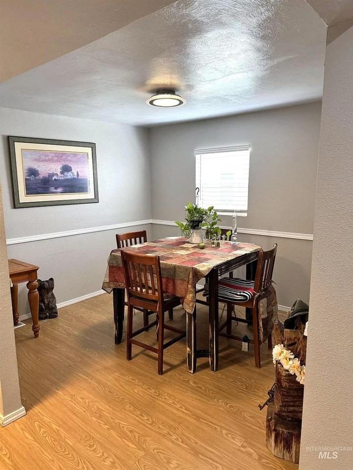 215 S Juniper St, Nampa, ID - Photo 7 of 10