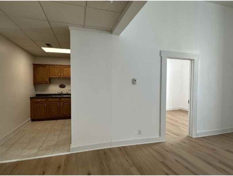 6th St. Apartments - Photo 2 of 10