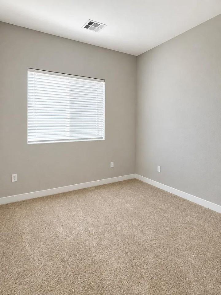 1410 Star Rd - Photo 5 of 10
