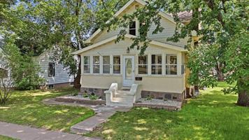 featured image of 3210 2nd Ave W #1