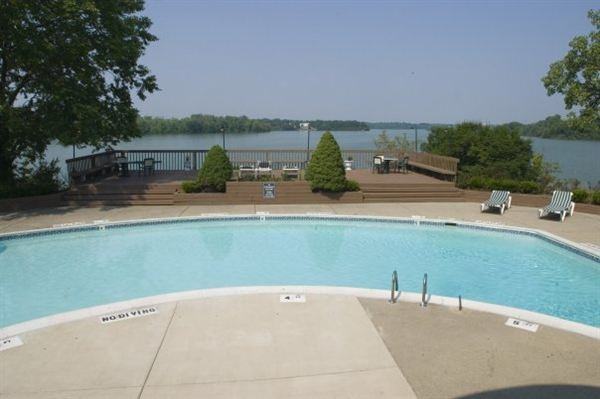 The Lakeshore Apartments 2327 Lakeshore Blvd, Ypsilanti, MI 48198