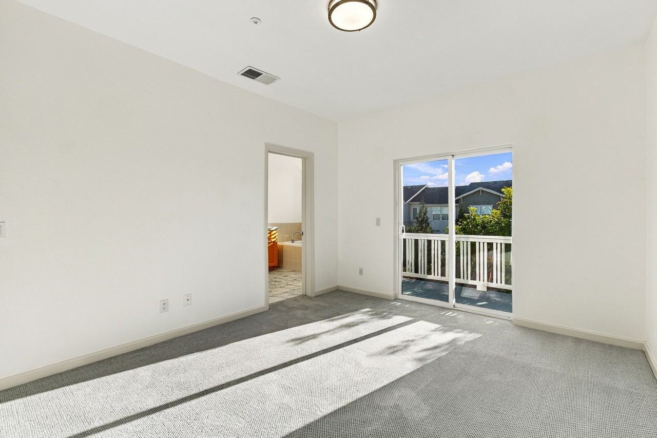 13 Ranch Dr #1 - Photo 5 of 26