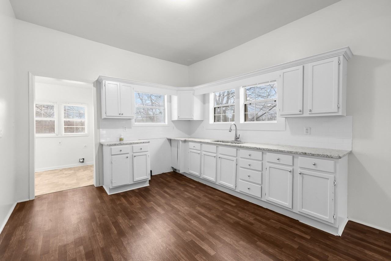 5722 Terrace Ave #1 - Photo 2 of 19