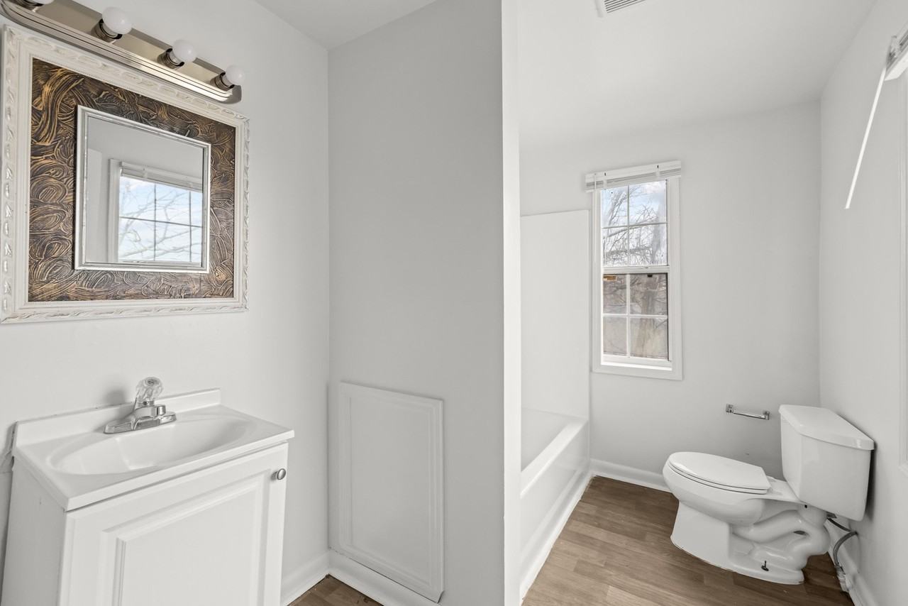 5722 Terrace Ave #1 - Photo 3 of 19