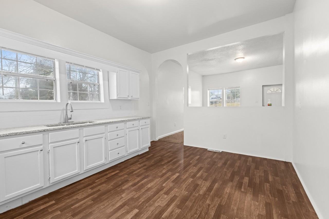 5722 Terrace Ave #1 - Photo 4 of 19