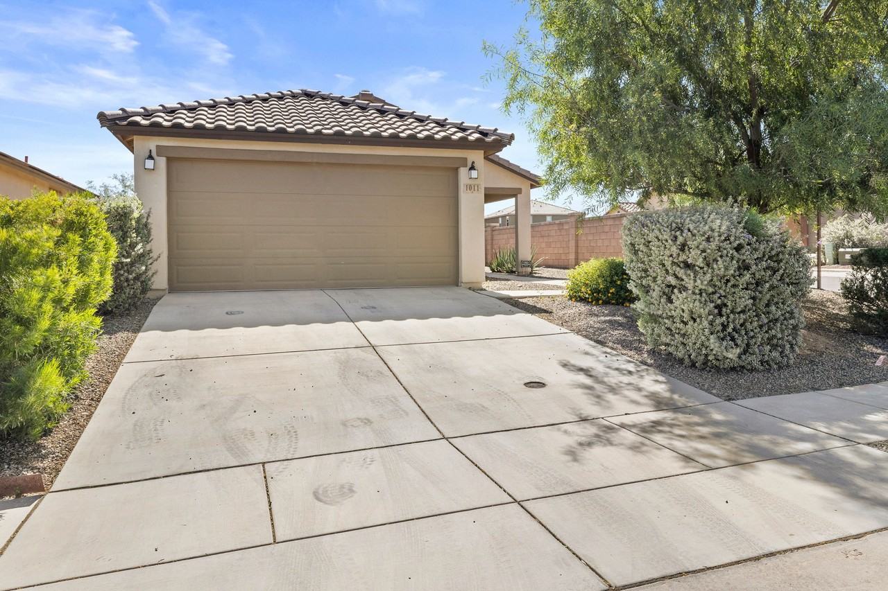 1011 W Calle Calca #1 - Photo 2 of 50