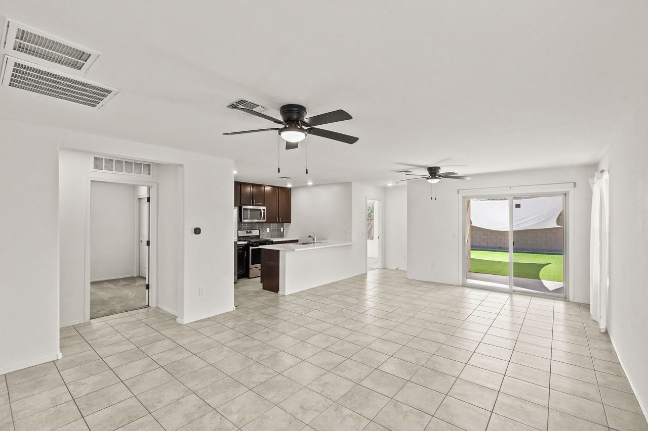 1011 W Calle Calca #1 - Photo 4 of 50
